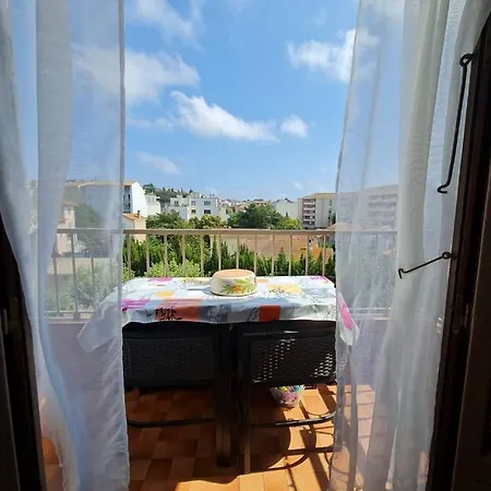 Les Lauriers Apartment